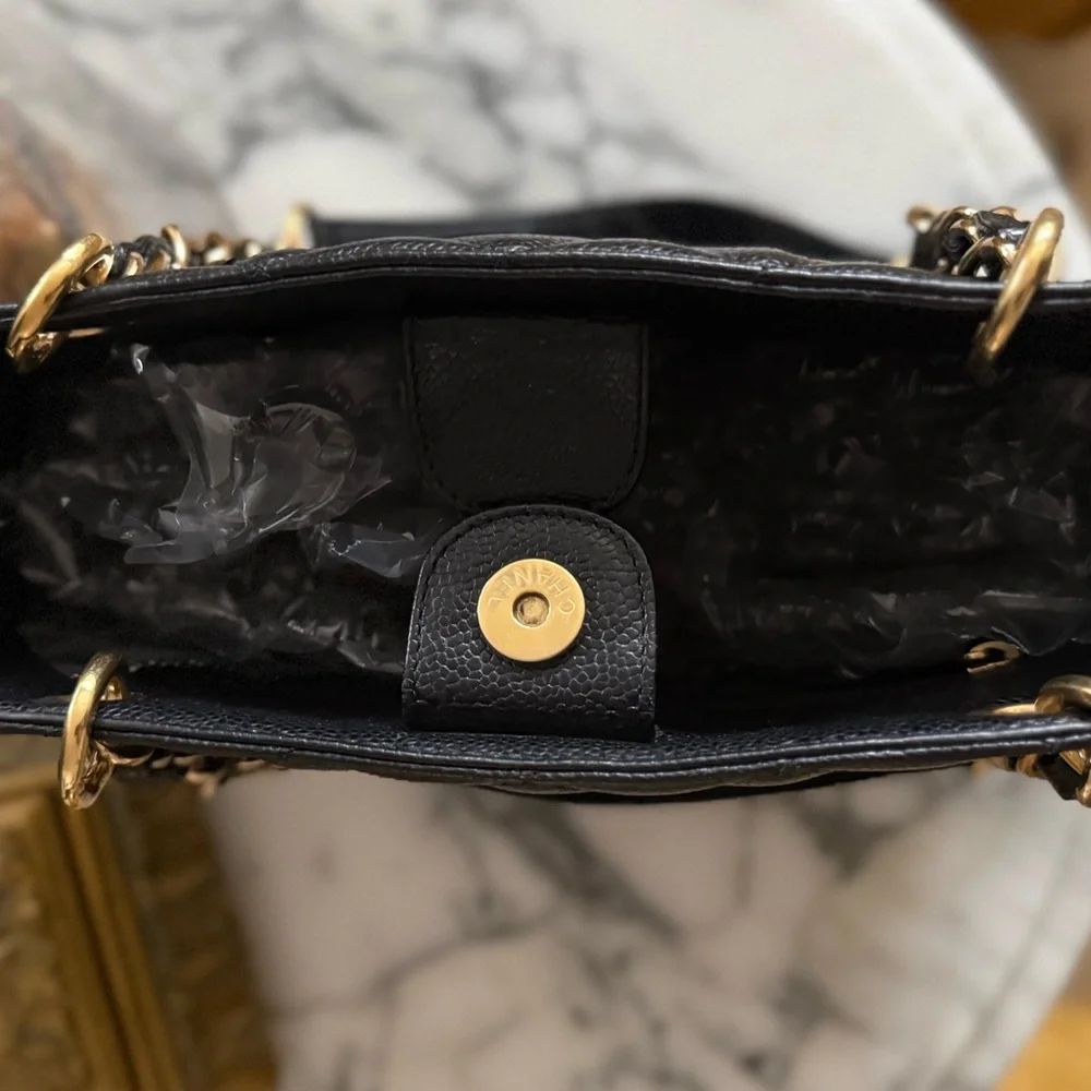 Chanel Petite Shopping Tote